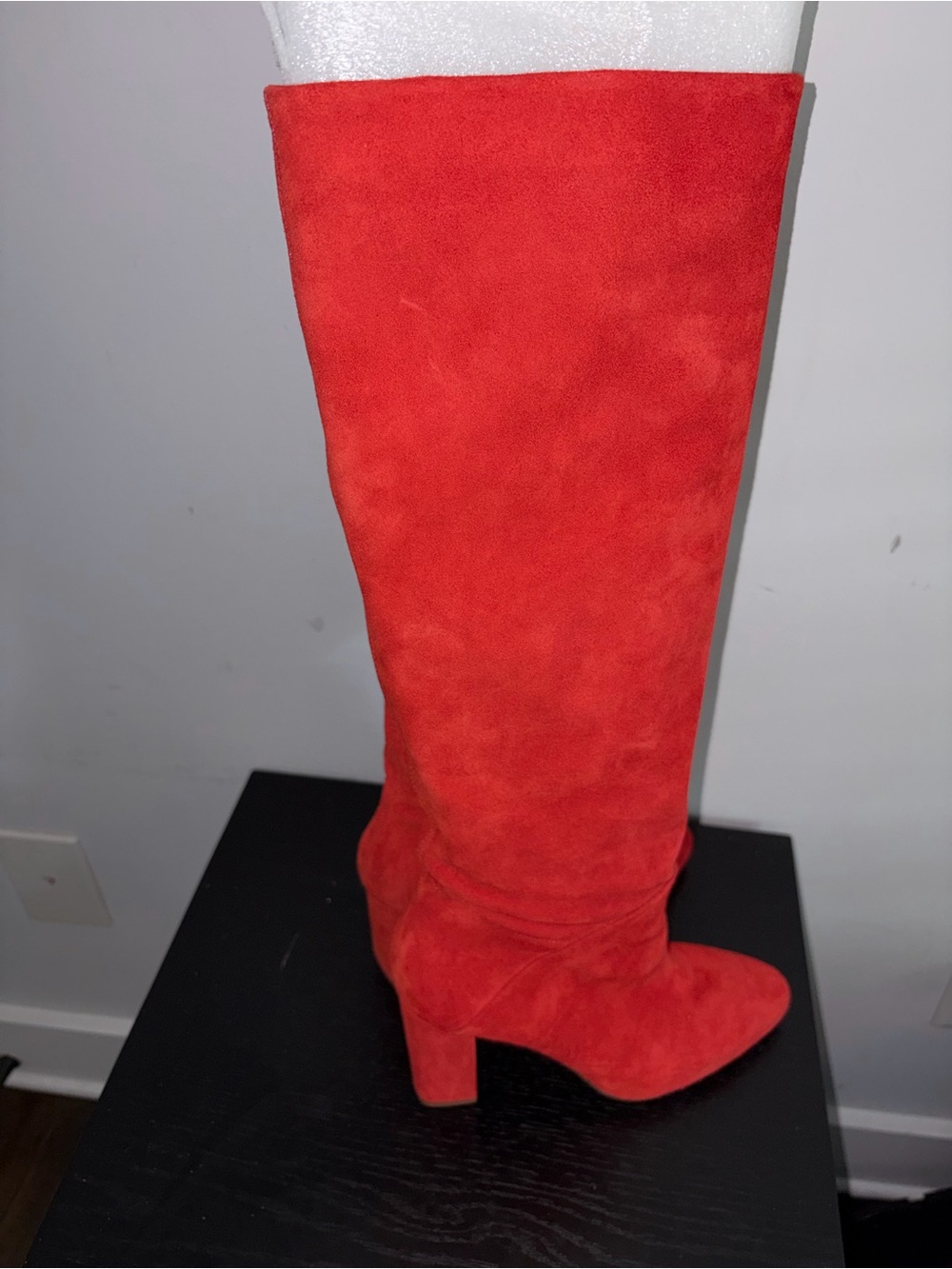 Red Suede Knee-High Block Heel Women's Boots - Picture 5 of 7